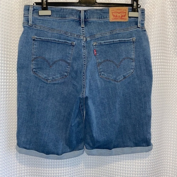 Women’s LEVI’S medium wash shaping denim‎ Bermuda size 14 - Picture 10 of 11